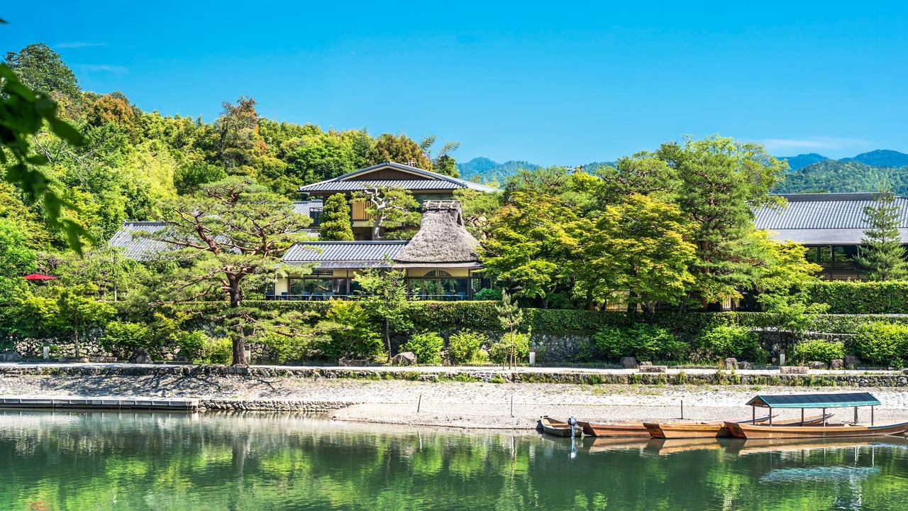 翠嵐 ラグジュアリーコレクションホテル 京都|マネージャー・管理職(料飲)の求人画像1枚目