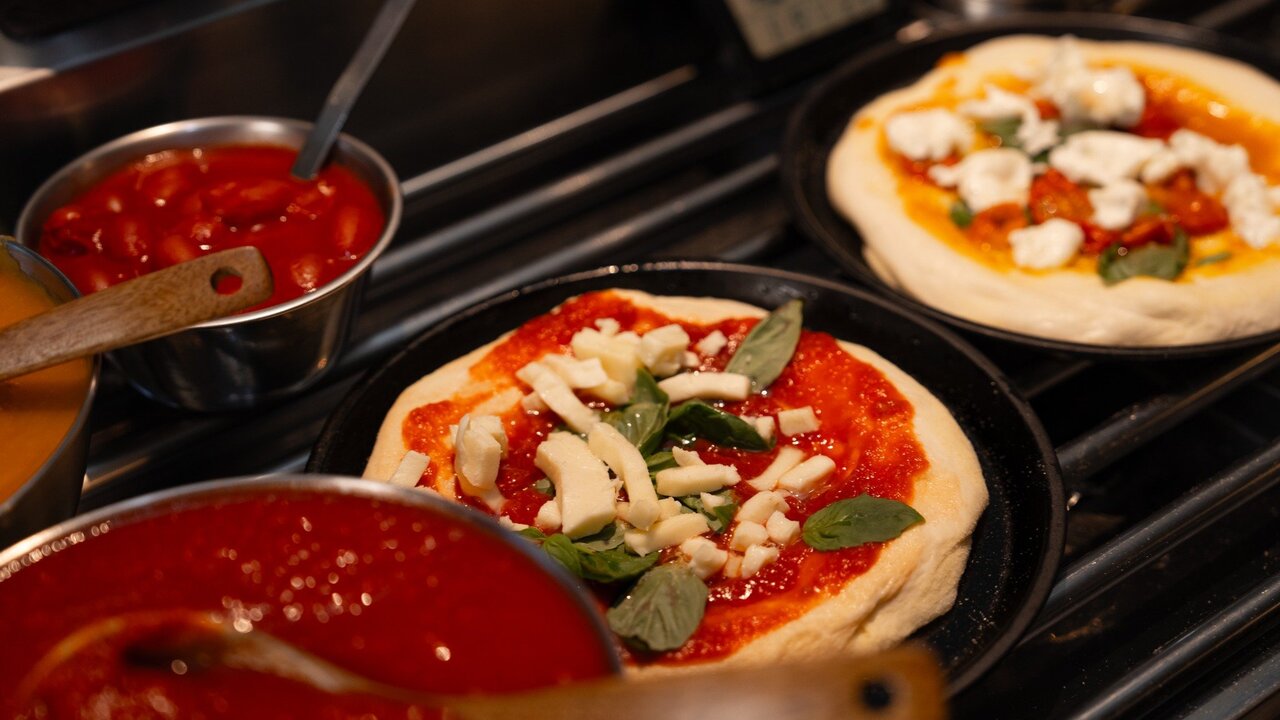 400℃ PIZZA|キッチンスタッフの求人画像1枚目