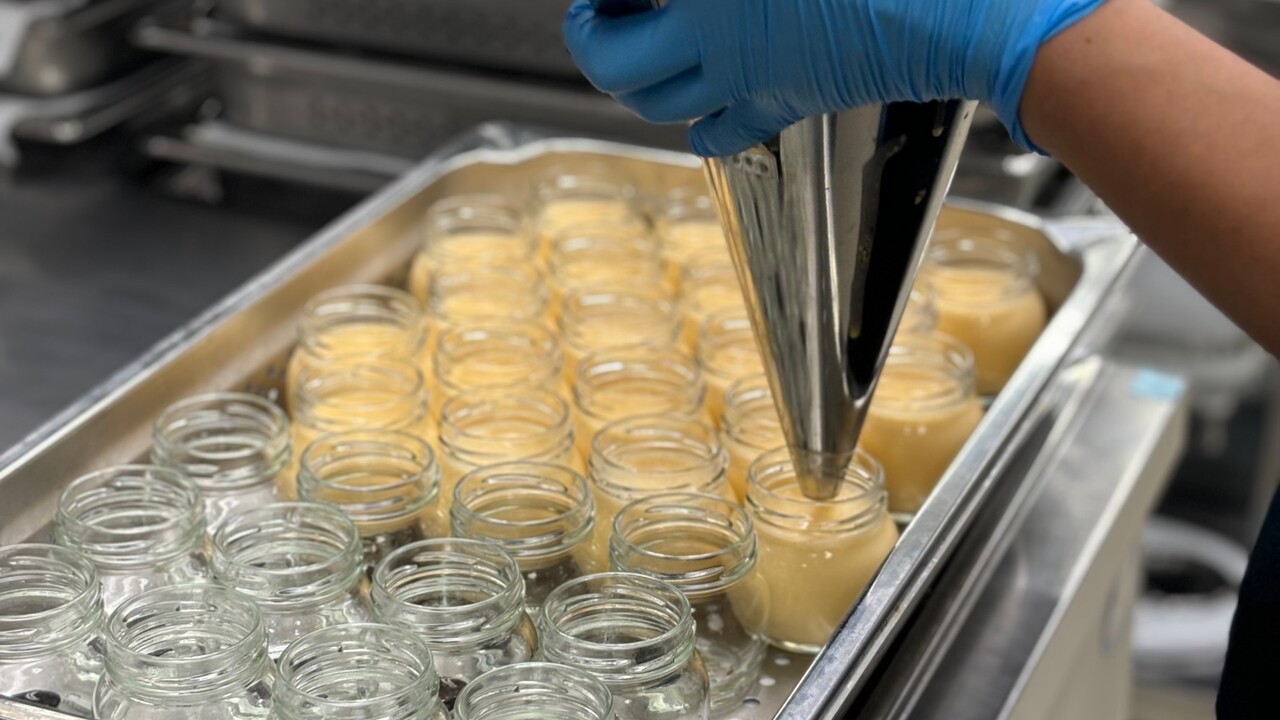 vuke -プリン専門店ブーケ-|パティシエの求人画像1枚目