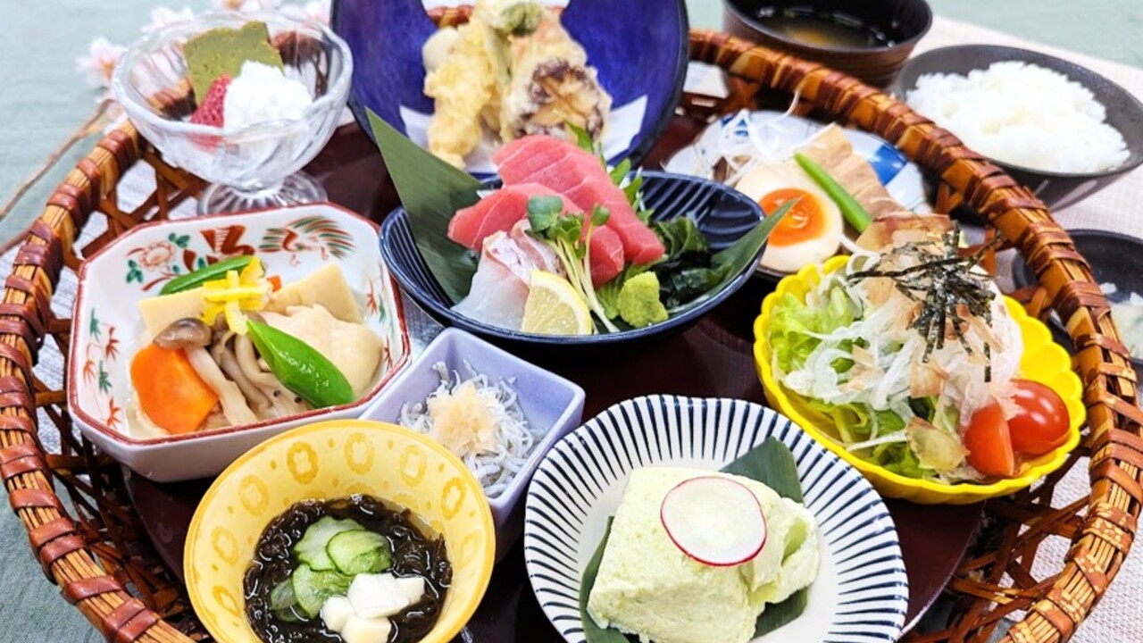 湯けむりの里・湯けむりの庄 綱島源泉 湯けむりの庄 洋食・西洋料理, 和食 | キッチンスタッフ)の求人の写真 1枚目