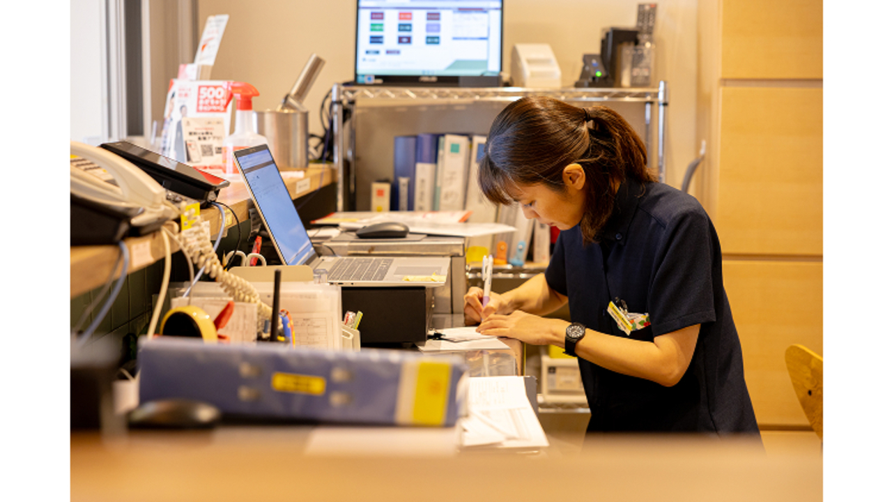 スマイルホテル|フロントスタッフの求人画像4枚目