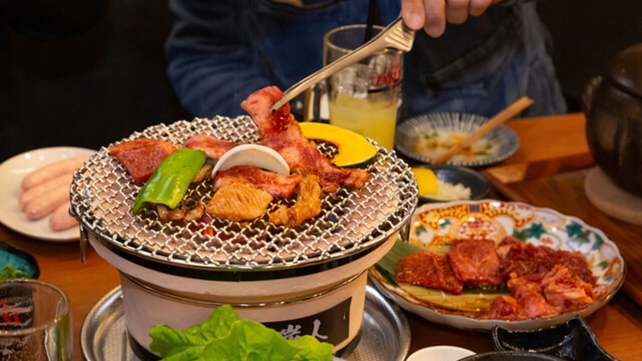 炭火焼肉 牛いち |キッチンスタッフの求人画像1枚目