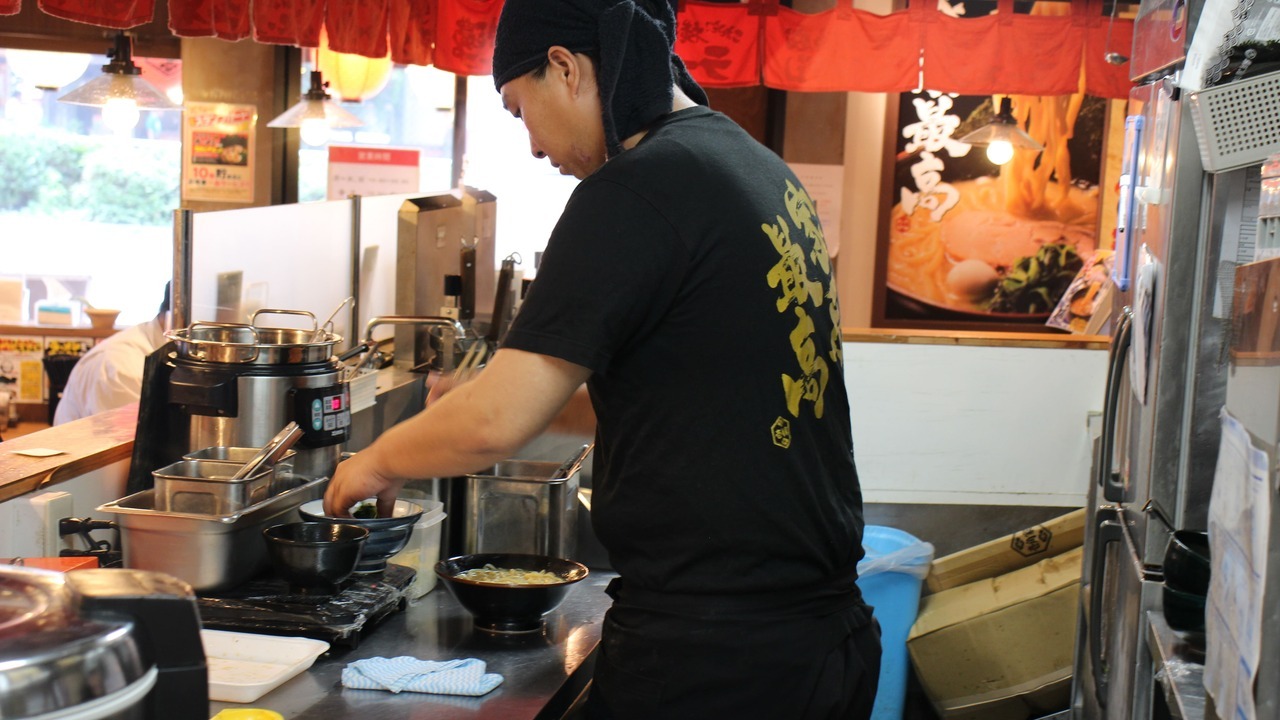 壱角家 新宿アルタ裏店 ラーメン | 料理長・料理長候補)の求人の写真 4枚目