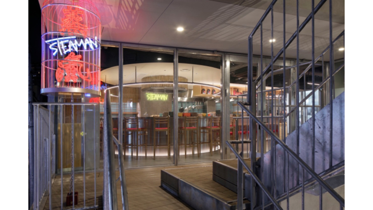 Herbal Chinese STEAMAN|レストランサービス・ホールスタッフの求人画像1枚目