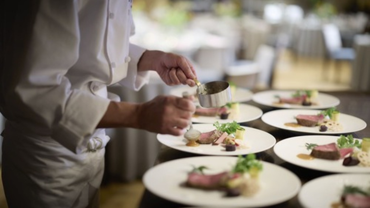 RESTAURANT LUKE with SKY LOUNGE 創作・ダイニングバー | キッチンスタッフ)の求人の写真 2枚目