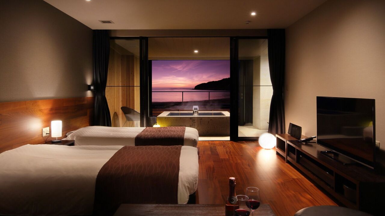 紀伊乃国屋グループ|仲居の求人画像1枚目