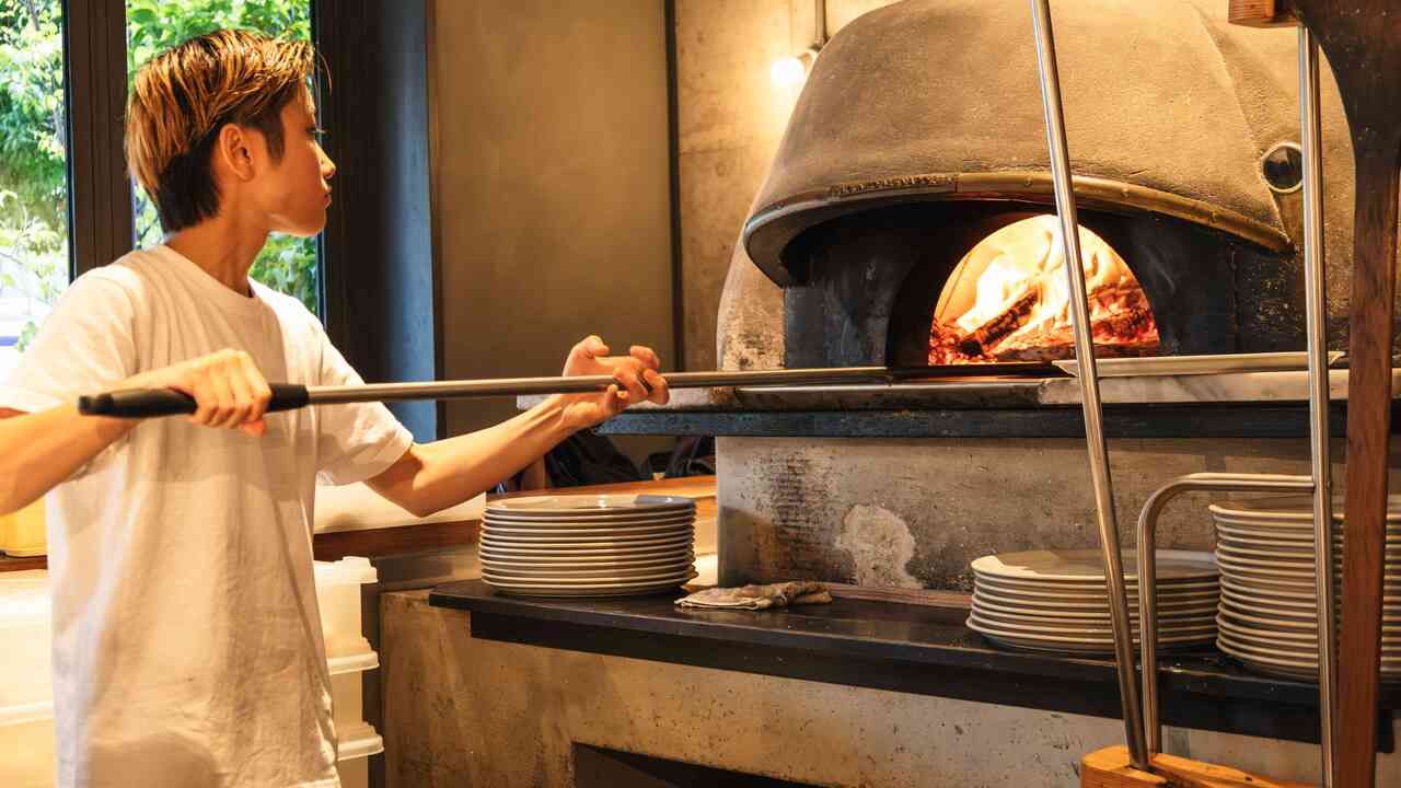 MORETHAN|ピッツァイオーロの求人画像1枚目