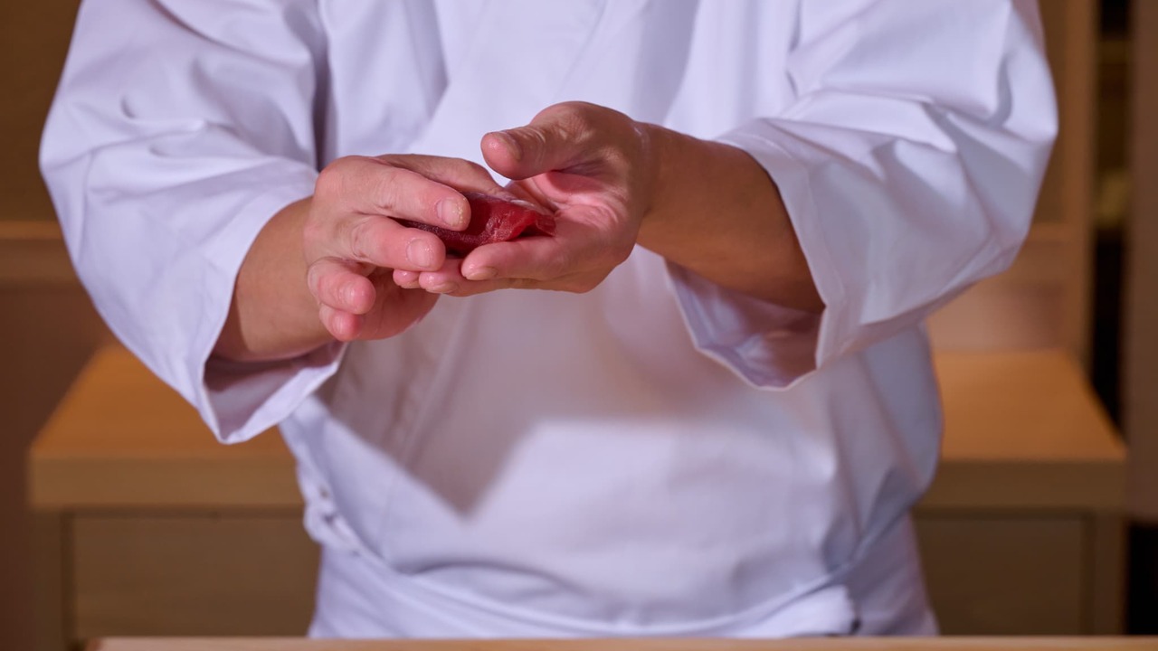 とよひさ|女将・和装ホールの求人画像1枚目