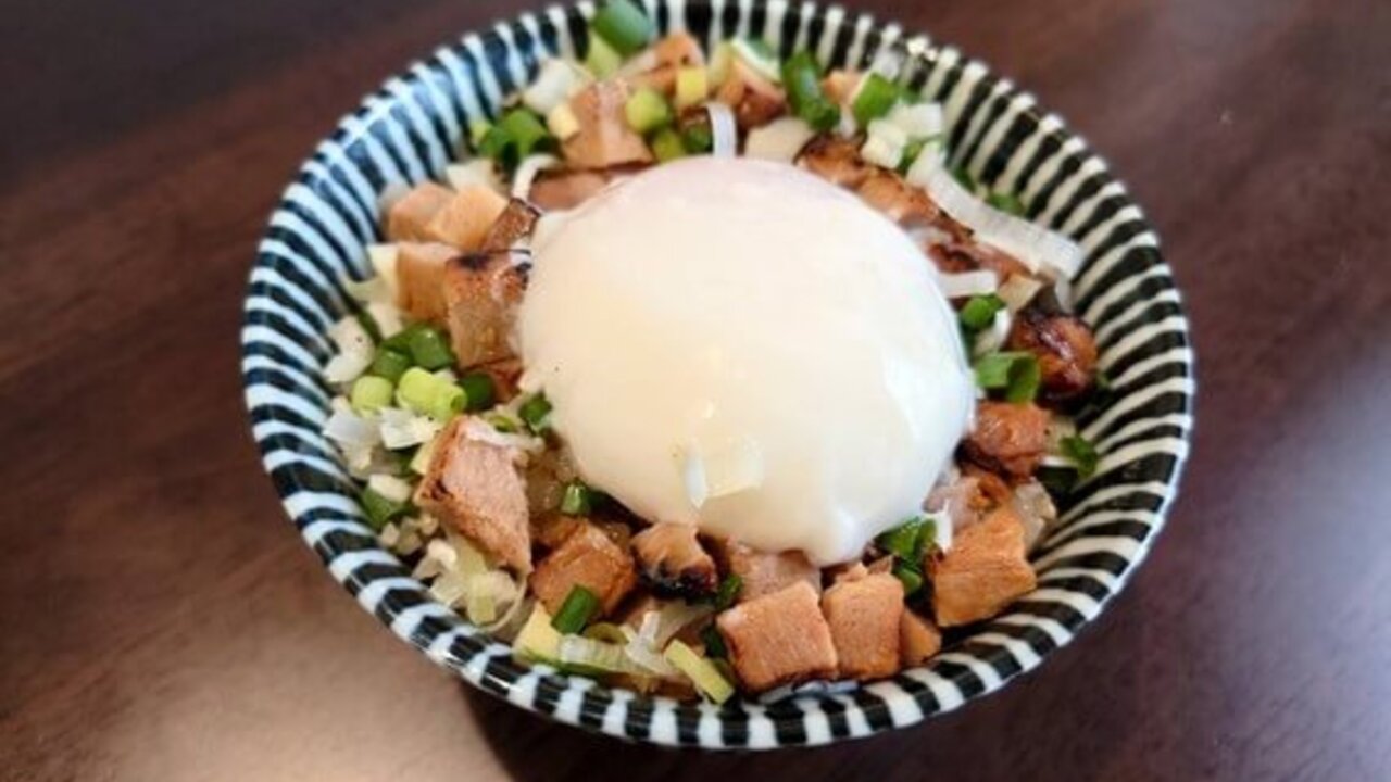 油そば一二三　福岡天神店 福岡天神店 ラーメン | キッチンスタッフ)の求人の写真 2枚目