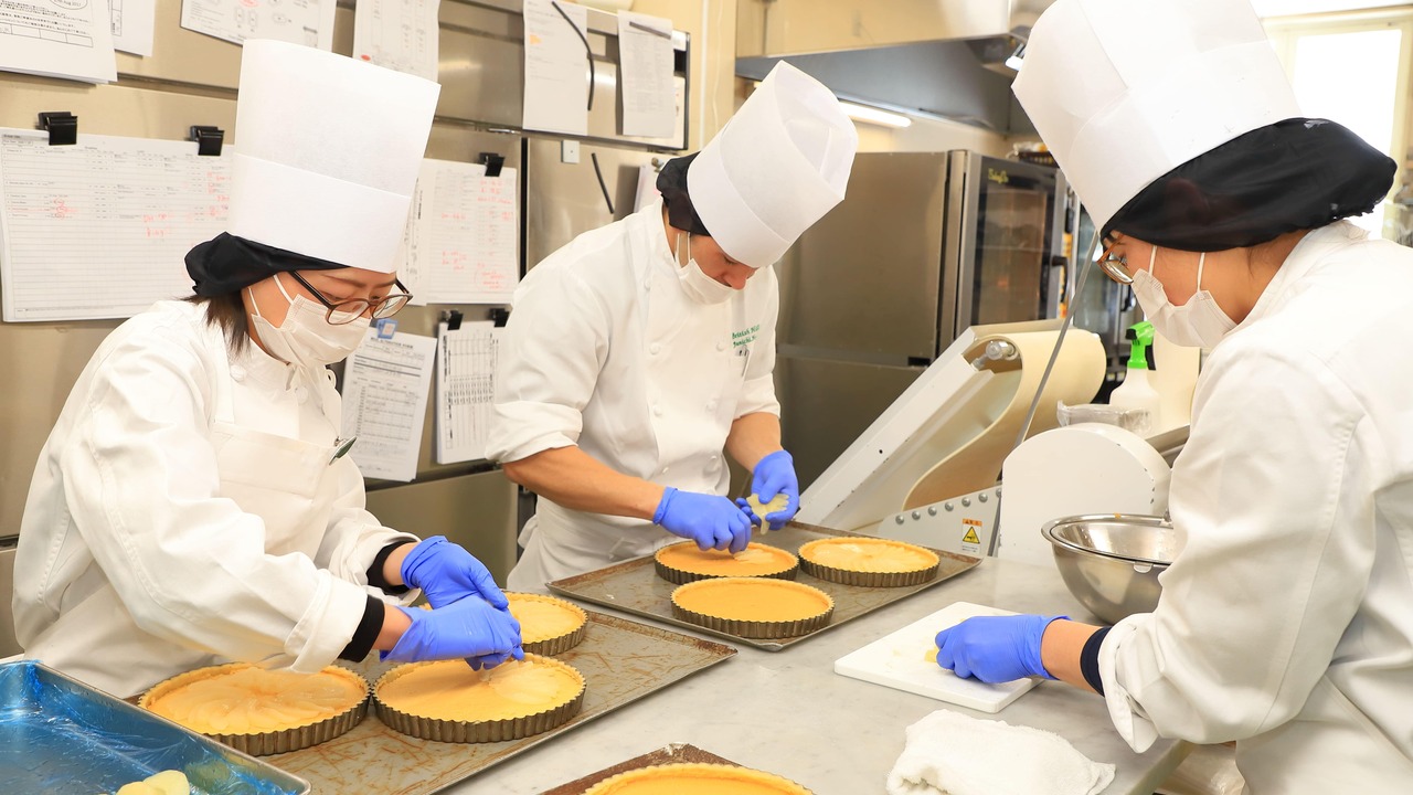 ブリティッシュヒルズ|パティシエの求人画像3枚目