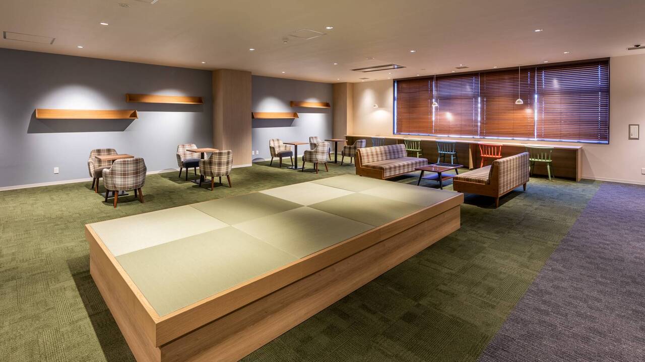 トーセイホテル＆セミナー幕張 |宴会サービスの求人画像1枚目