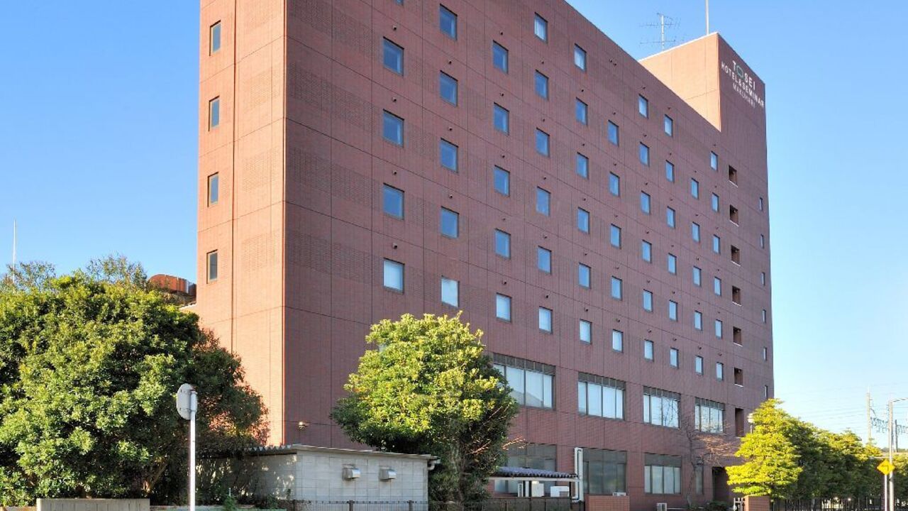 トーセイホテル＆セミナー幕張  トーセイホテル＆セミナー幕張 ビジネスホテル, その他ホテル | 宴会・婚礼部門 | 創作・ダイニングバー | 宴会サービス)の求人の写真 1枚目