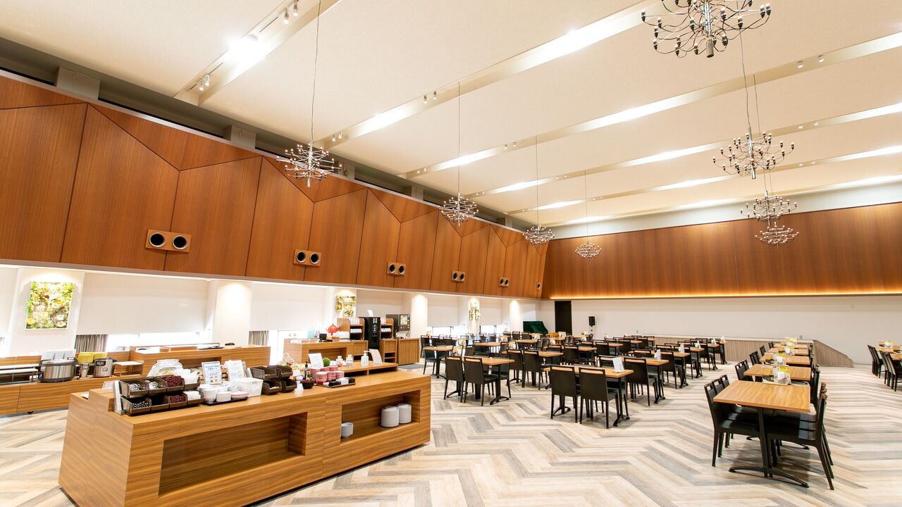 トーセイホテル＆セミナー幕張 |宴会サービスの求人画像2枚目