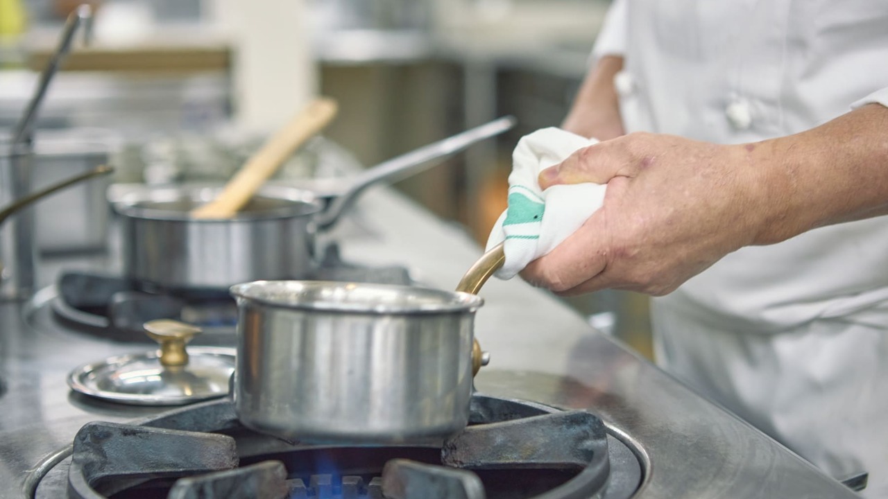 オーベルジュ・ド・プリマヴェーラ|料理長・料理長候補の求人画像1枚目