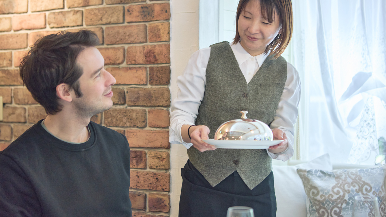 オーベルジュ・ド・プリマヴェーラ|レストランサービス・ホールスタッフの求人画像1枚目