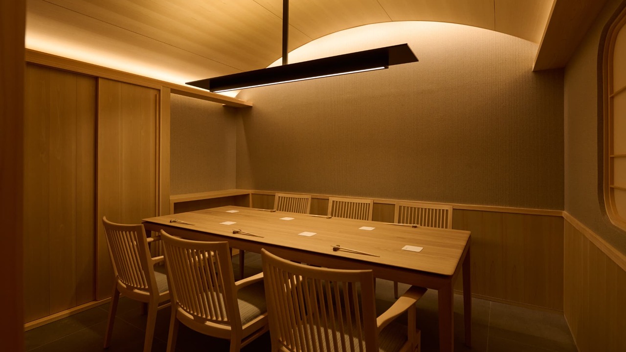 とよひさ 日本料理・懐石料理, 寿司・鮨 | 女将・和装ホール)の求人の写真 4枚目