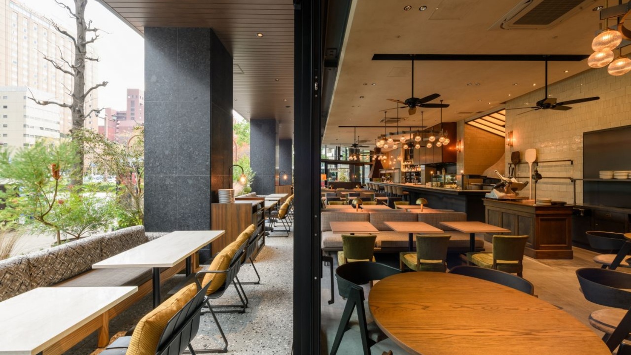 MORETHAN　HOTEL|レストランサービス・ホールスタッフの求人画像2枚目