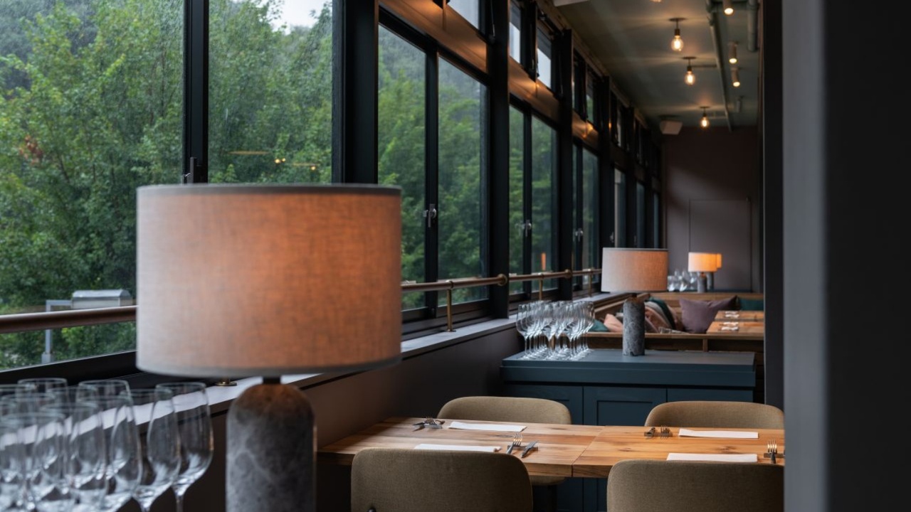 MORETHAN　HOTEL|レストランサービス・ホールスタッフの求人画像2枚目