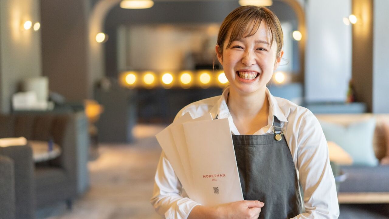 MORETHAN　HOTEL|レセプション・レストランレセプションの求人画像1枚目
