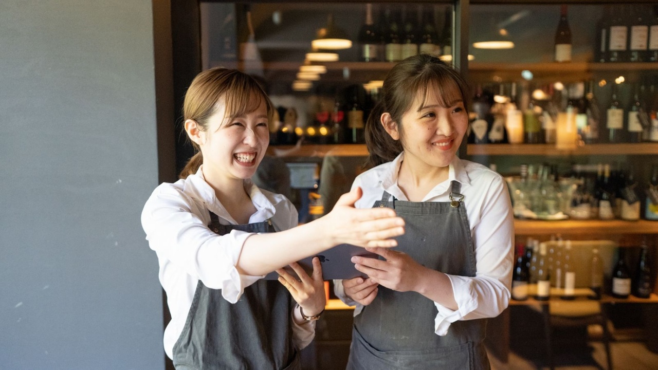 MORETHAN　HOTEL|料飲全般の求人画像1枚目