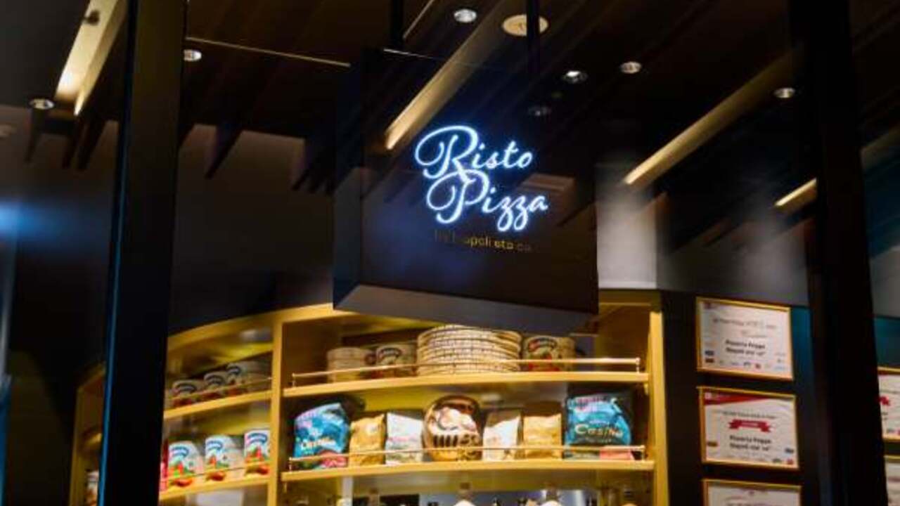 RistoPizza|レストランサービス・ホールスタッフの求人画像1枚目