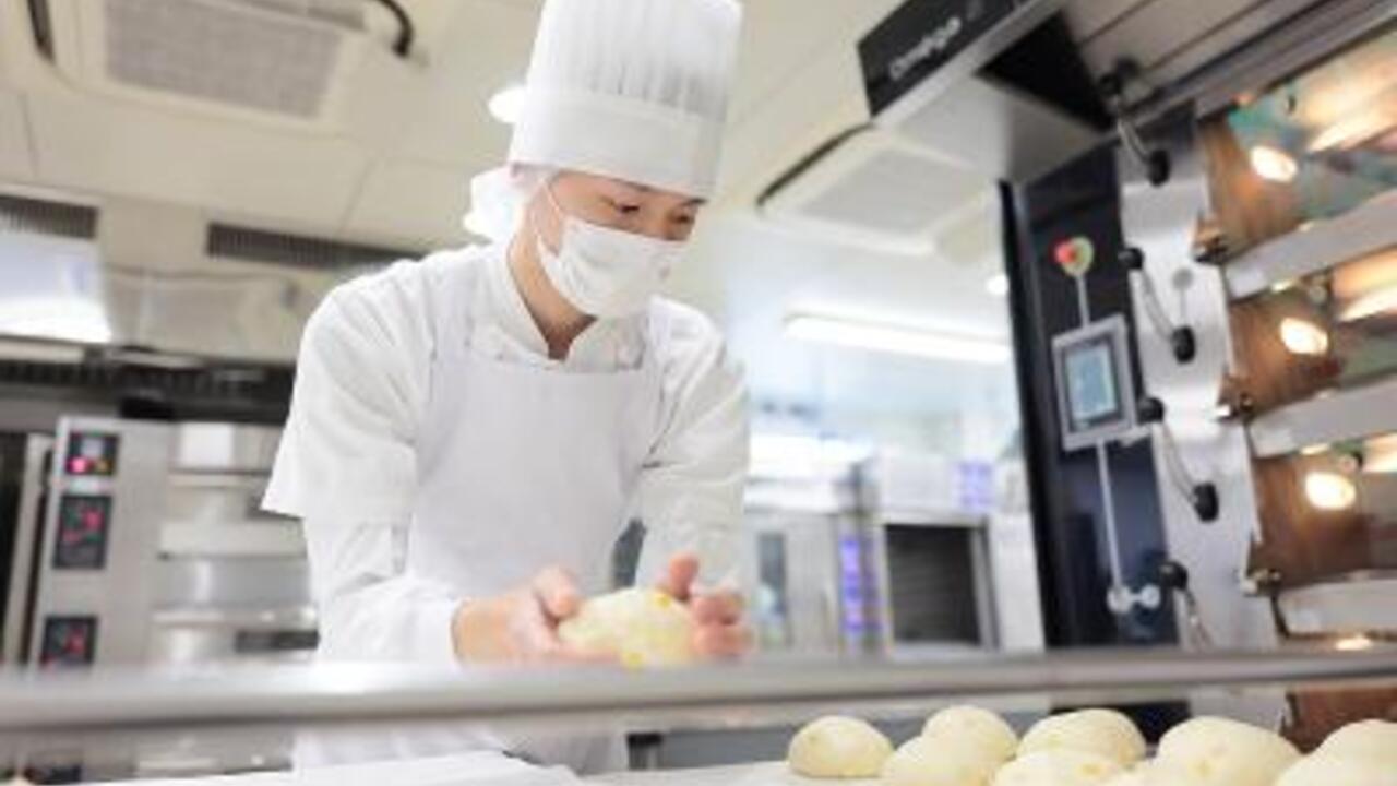 ペンギンベーカリー|店長・店長候補の求人画像1枚目