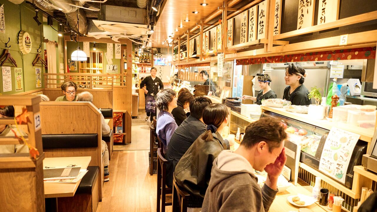 とととりとん 新宿っ子居酒屋 とととりとん 焼き鳥, 居酒屋 | 料理長・料理長候補)の求人の写真 2枚目