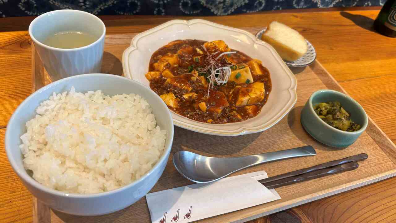 麻婆飯店|レストランサービス・ホールスタッフの求人画像2枚目