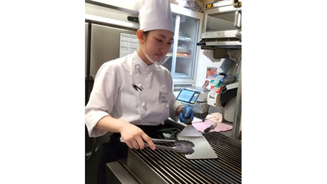 いきなり！ステーキ|料理長・料理長候補の求人画像1枚目