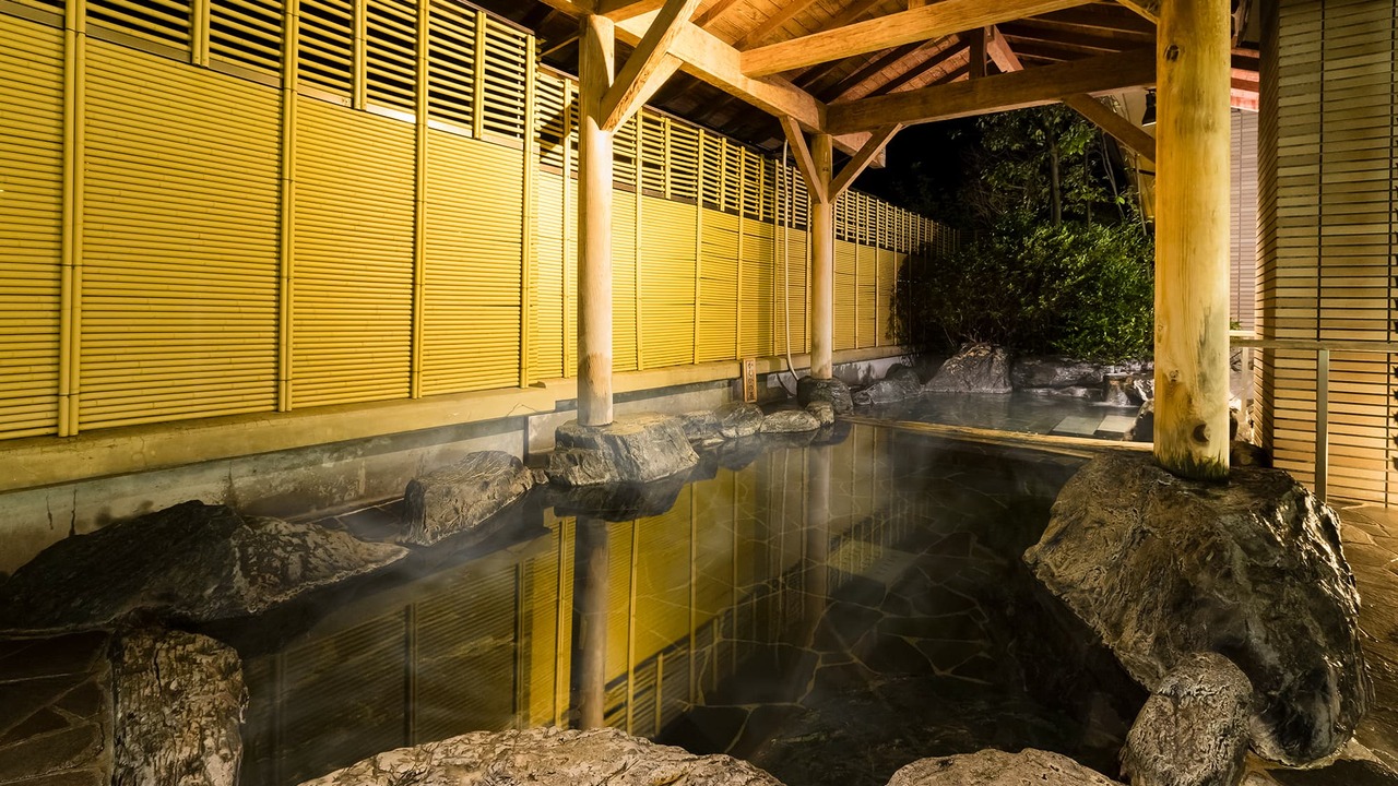 ホテル河鹿荘 ホテル 河鹿荘 ホテル・旅館 | レストランサービス・ホールスタッフ)の求人の写真 3枚目