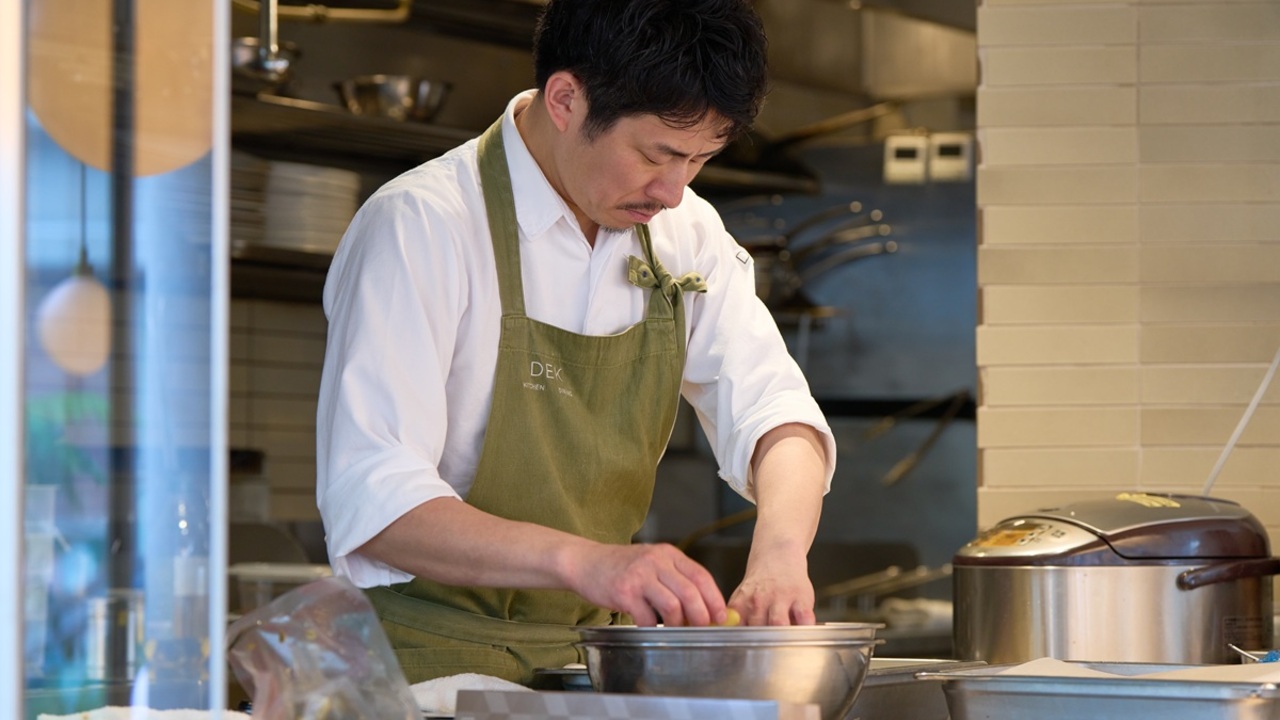 DEK|レストランサービス・ホールスタッフの求人画像3枚目