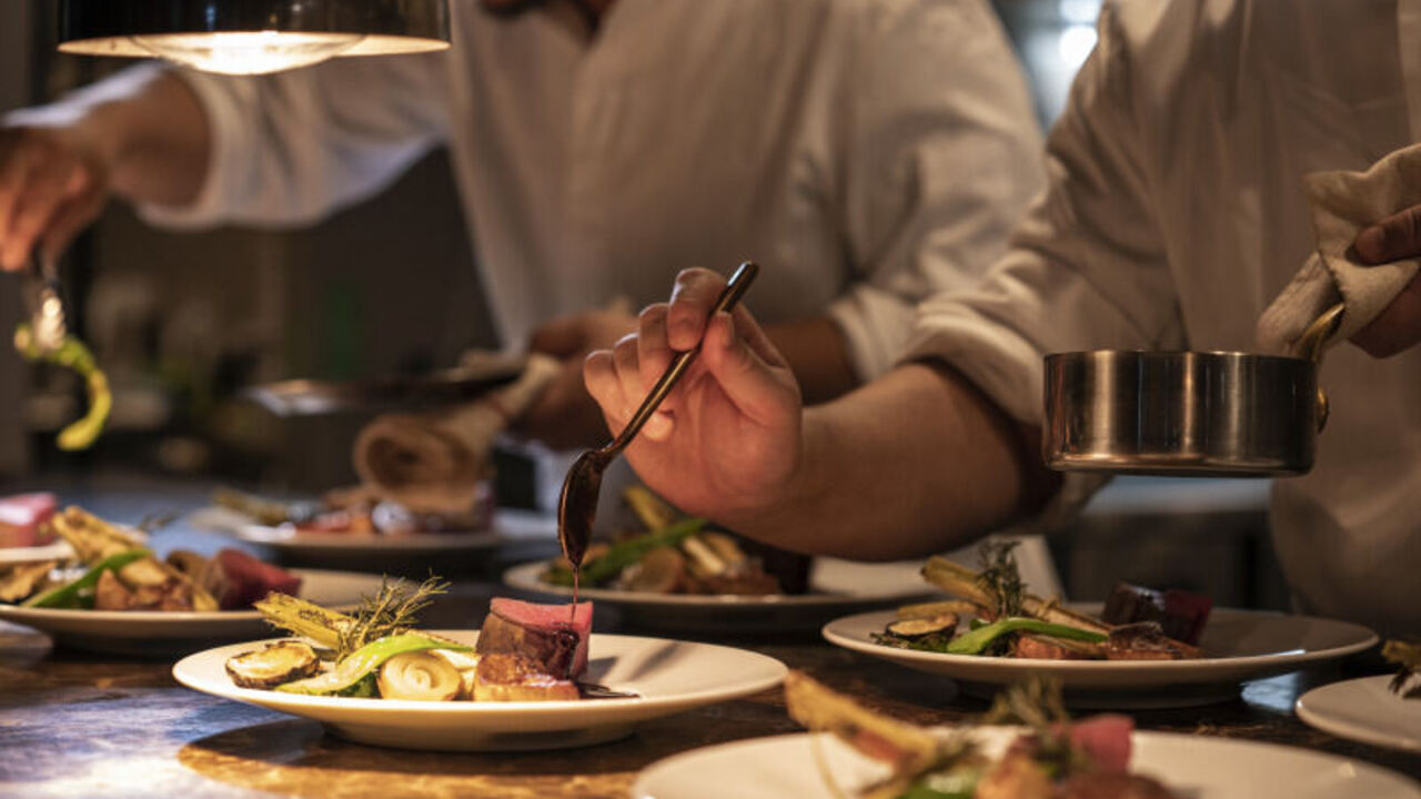 The TAILOR YARD MAIN DINING|キッチンスタッフの求人画像1枚目