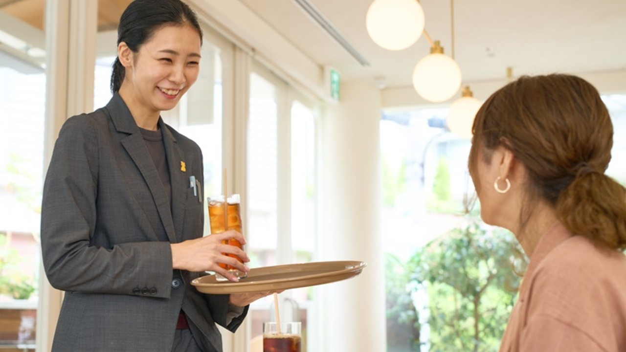 DEK|レストランサービス・ホールスタッフの求人画像4枚目