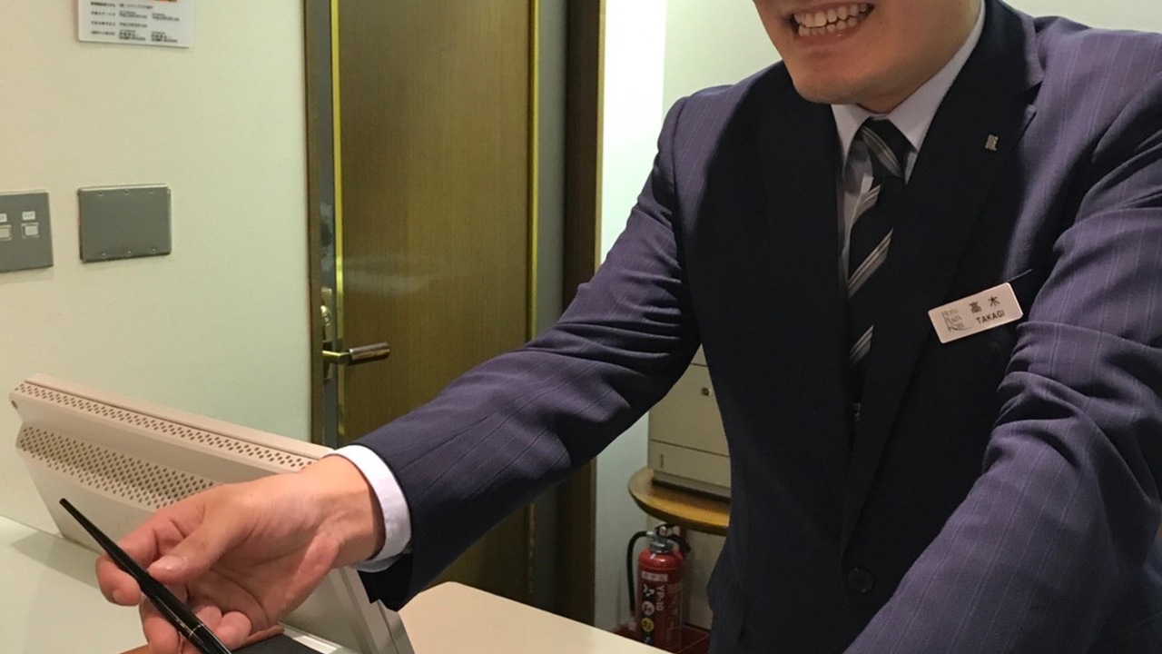 ライズホテル大阪北新地|フロントスタッフの求人画像2枚目