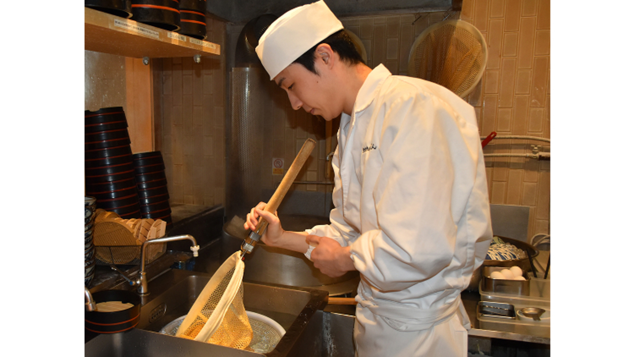宮武讃岐うどん|キッチンスタッフの求人画像1枚目