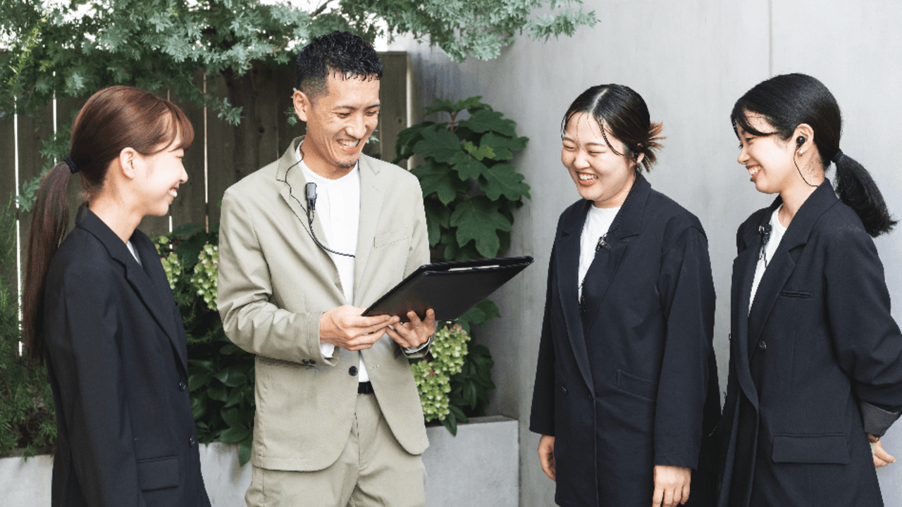 CRAZY GRANDE MAISON|レストランサービス・ホールスタッフの求人画像1枚目