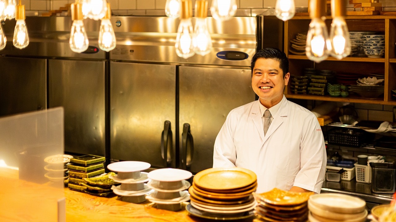 炭と地酒とたしなみワイン Kai本店 醸す|レストランサービス・ホールスタッフの求人画像2枚目