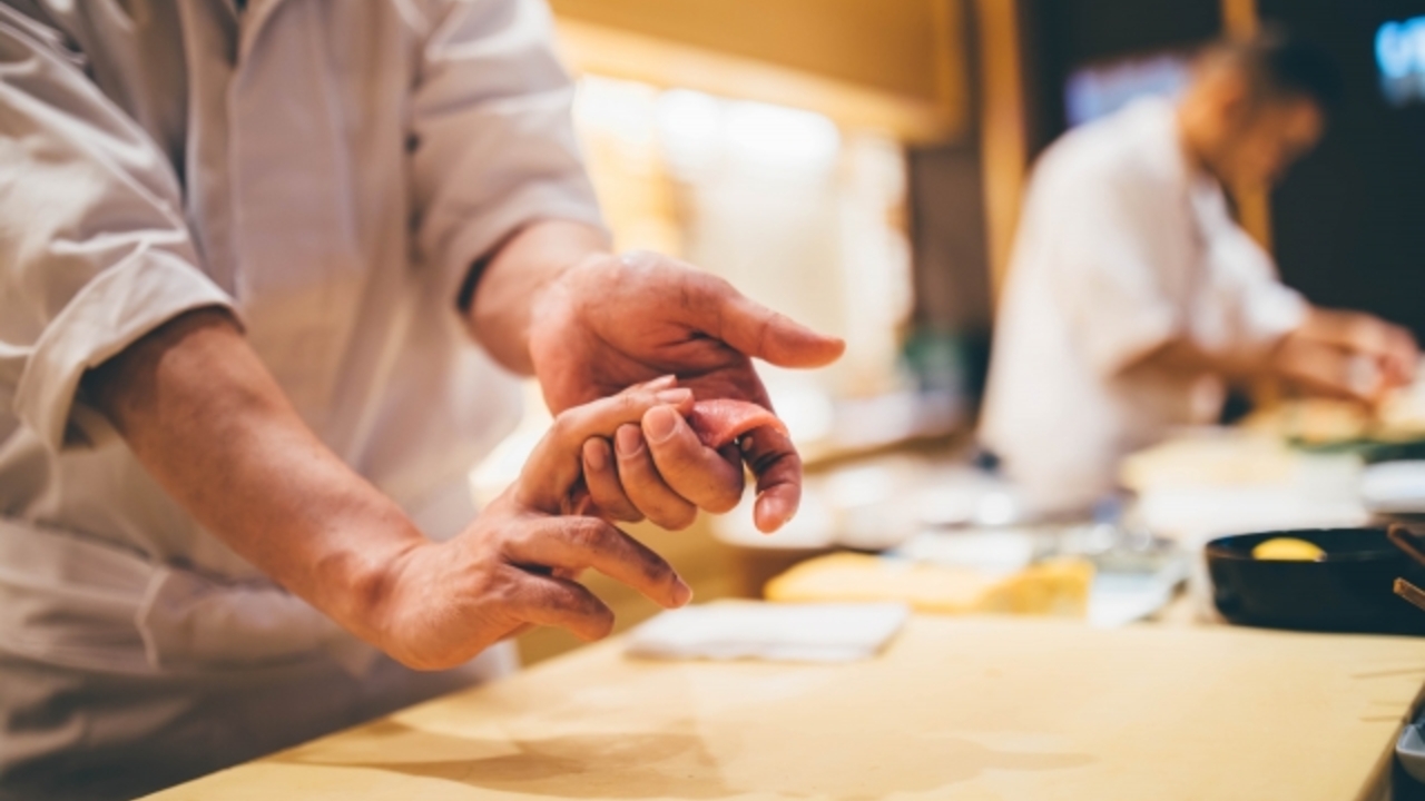 回し寿司活 目黒店 寿司・鮨 | 商品開発)の求人の写真 1枚目