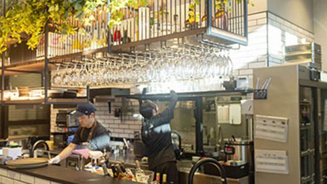 8TH SEA OYSTER Terrace|エリアマネージャーの求人画像2枚目