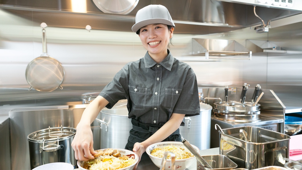 豚山|店長・店長候補の求人画像1枚目