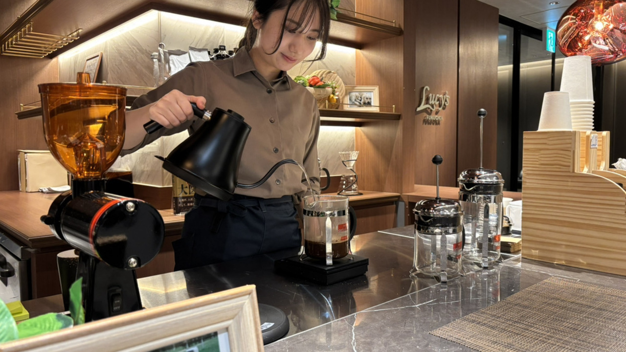 Lucy’s CAFE & DINING|店長・店長候補の求人画像1枚目