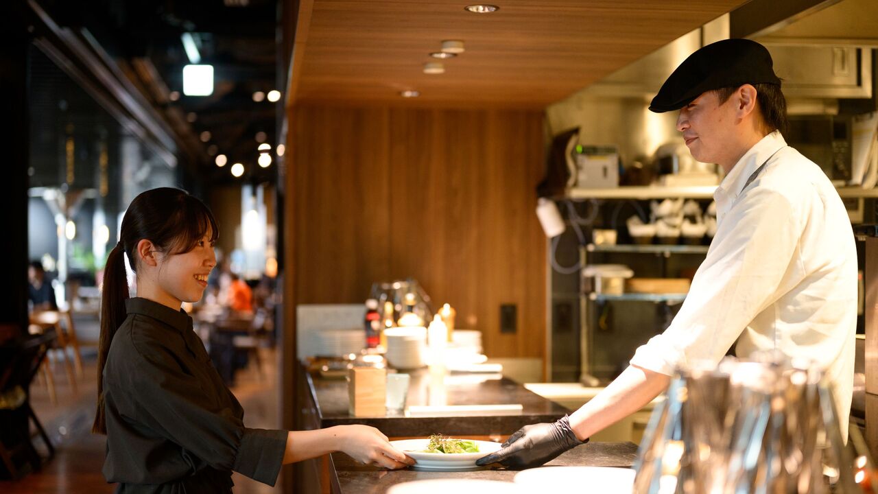 ザ ロイヤルパークホテル アイコニック 名古屋|店長・店長候補の求人画像1枚目