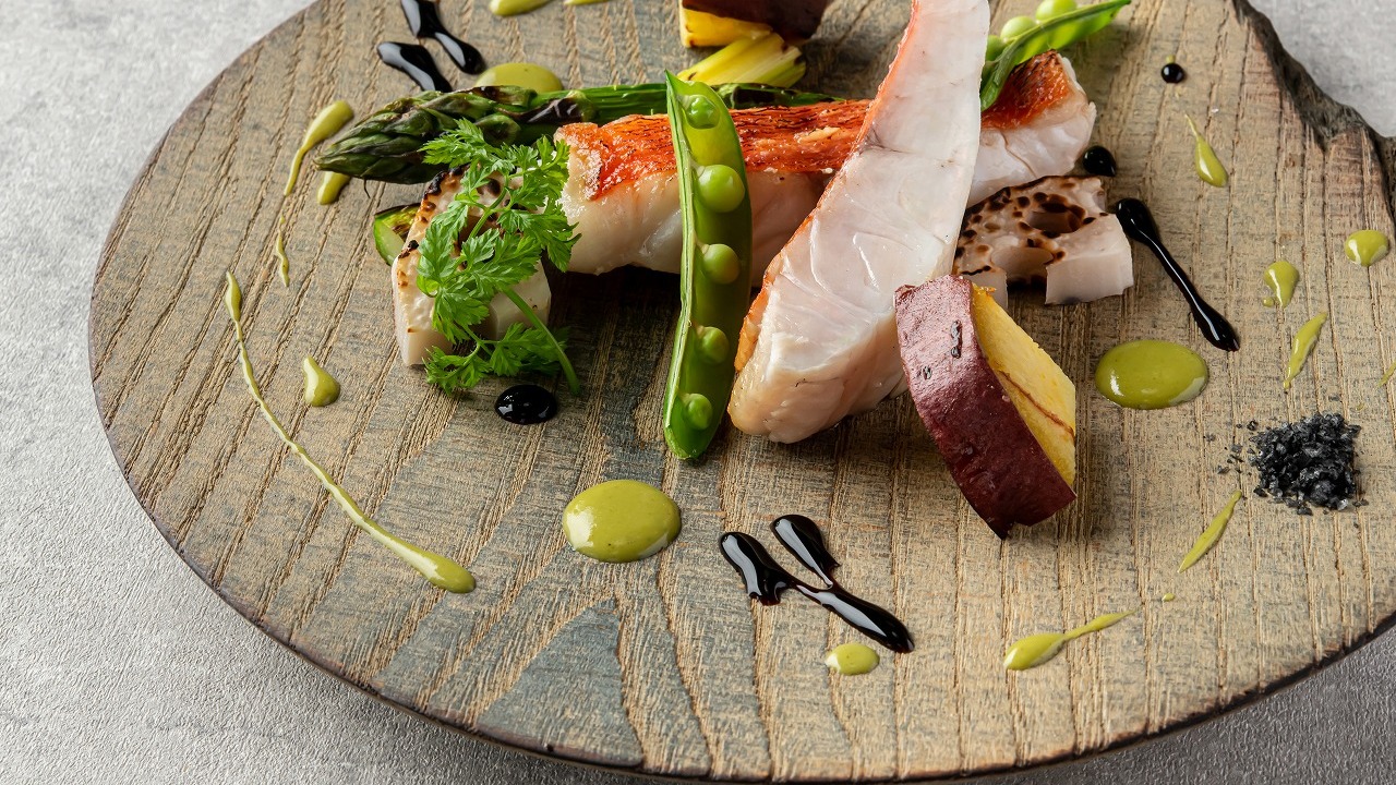 和食とお酒 きいろ 青山店|レストランサービス・ホールスタッフの求人画像1枚目