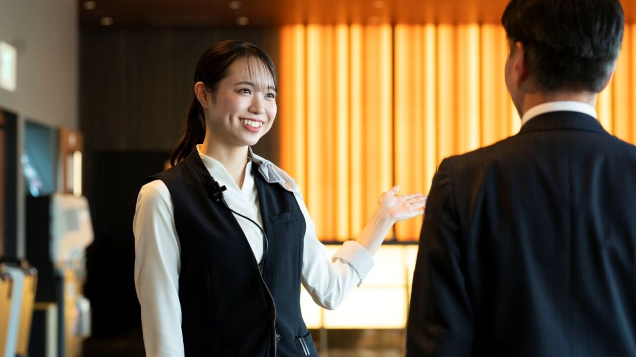 ザ ロイヤルパークホテル アイコニック|フロントスタッフの求人画像2枚目