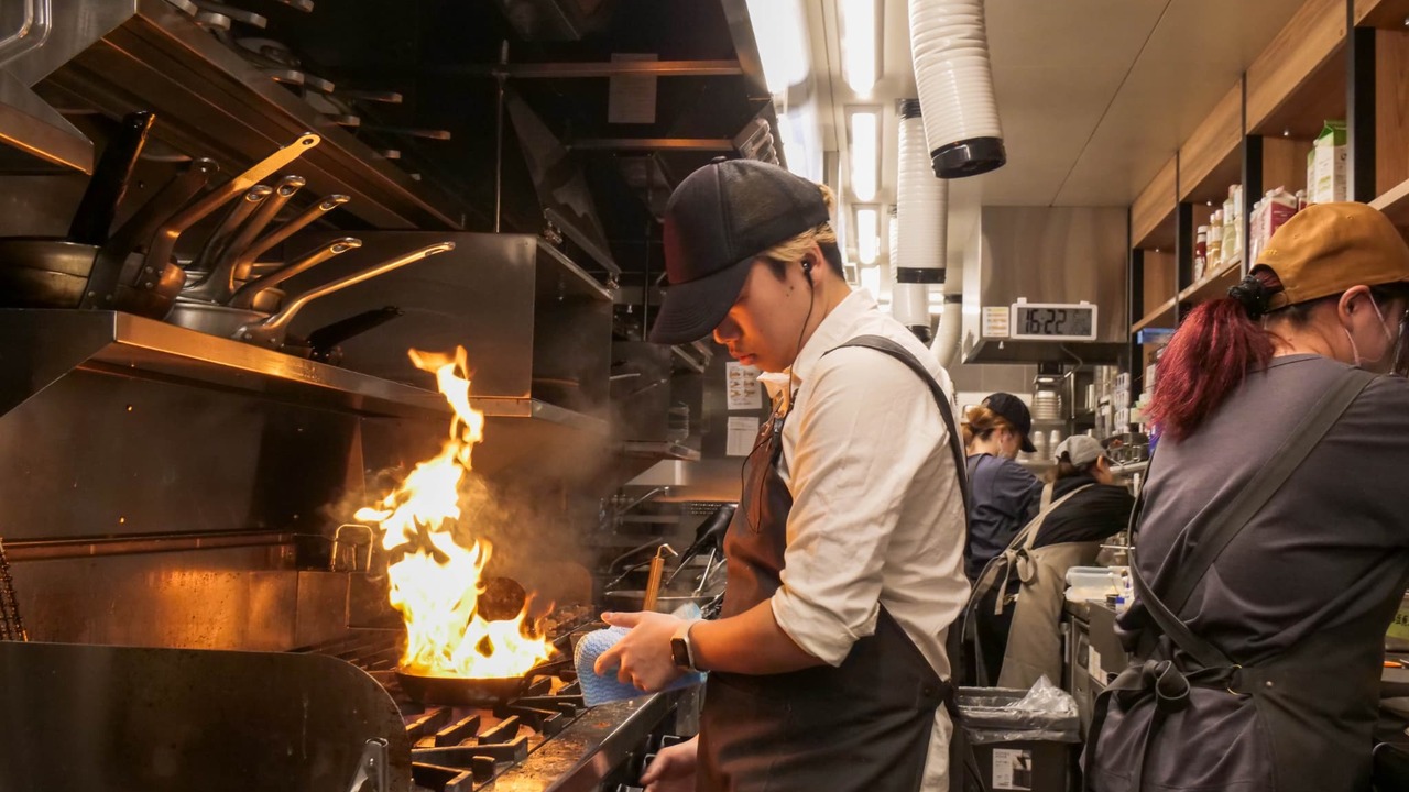 PISOLA|料理長・料理長候補の求人画像1枚目