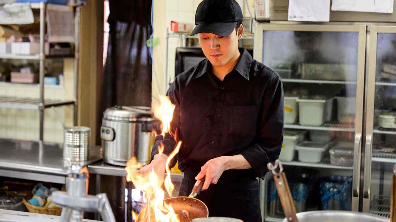 北海道素材×串揚げCaratto|料理長・料理長候補の求人画像1枚目