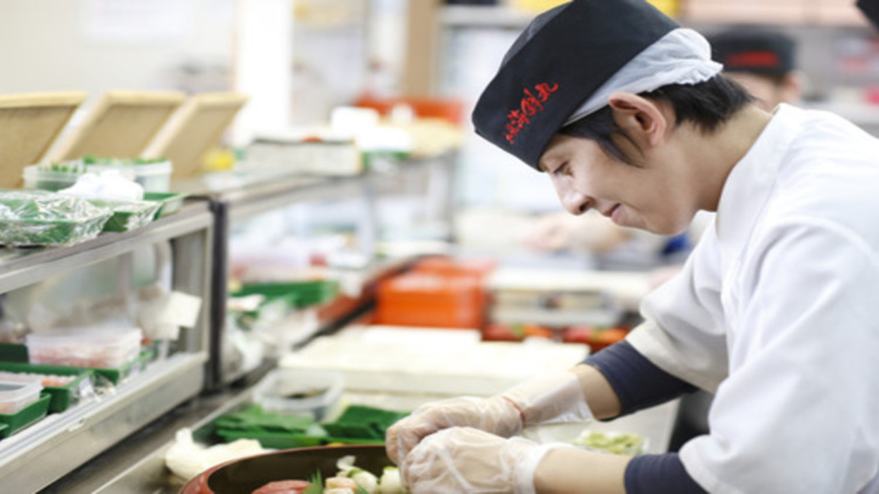 札幌海鮮丸|キッチンスタッフの求人画像1枚目