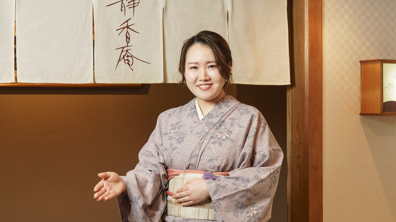 新潟グランドホテル|レストランサービス・ホールスタッフの求人画像1枚目