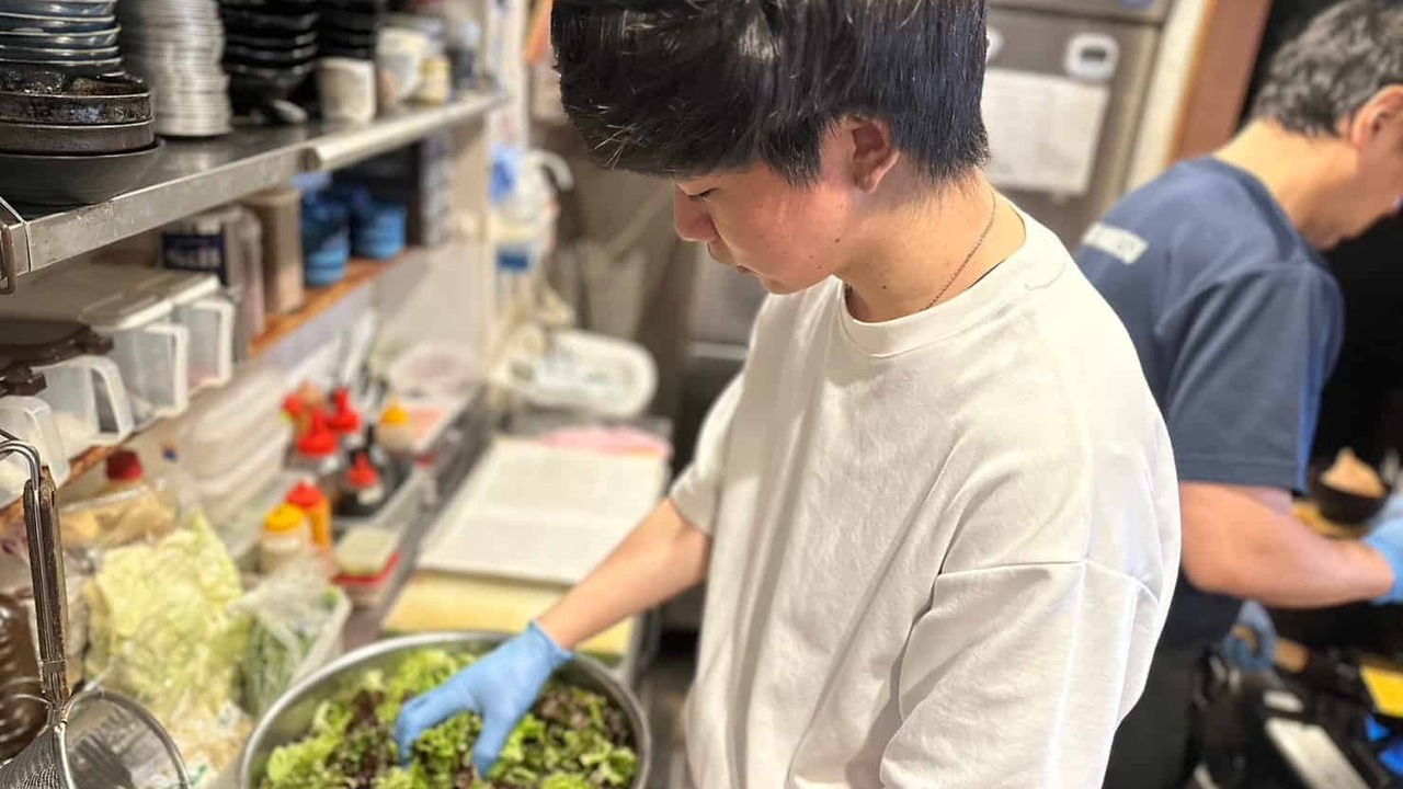 博多満月|料理長・料理長候補の求人画像1枚目