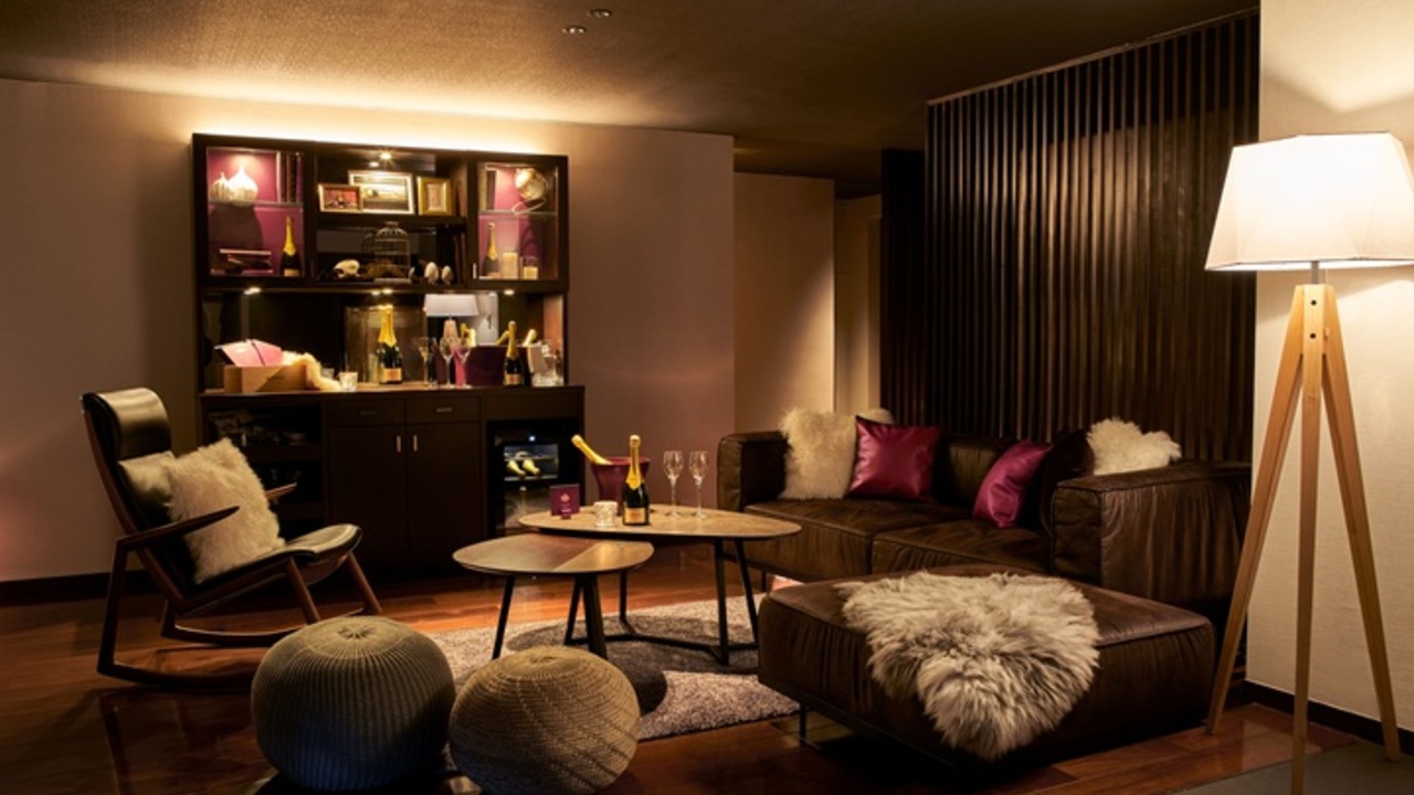 barhotel箱根香山 ホテル・旅館 | レストランサービス・ホールスタッフ)の求人の写真 2枚目